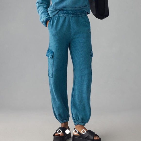 NWT Anthropologie Sundry Deep Teal Cargo Sweatpants Joggers Size Women’s Small - Picture 1 of 9